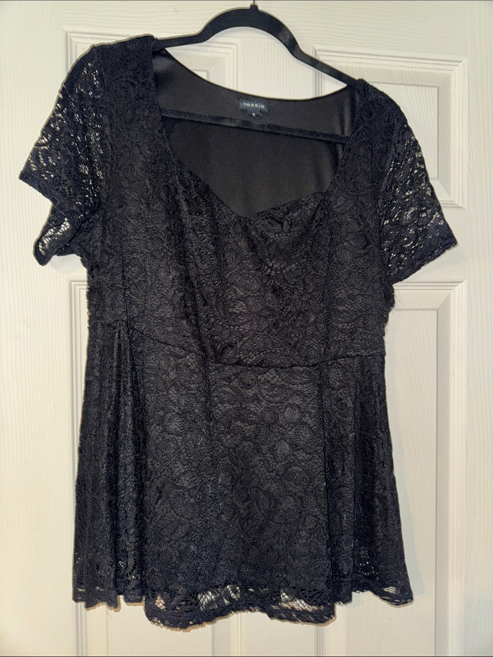 Torrid Size 0 Black Lace Short Sleeve Peplum Top